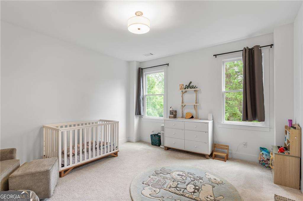 2425 Oostanaula Drive NE