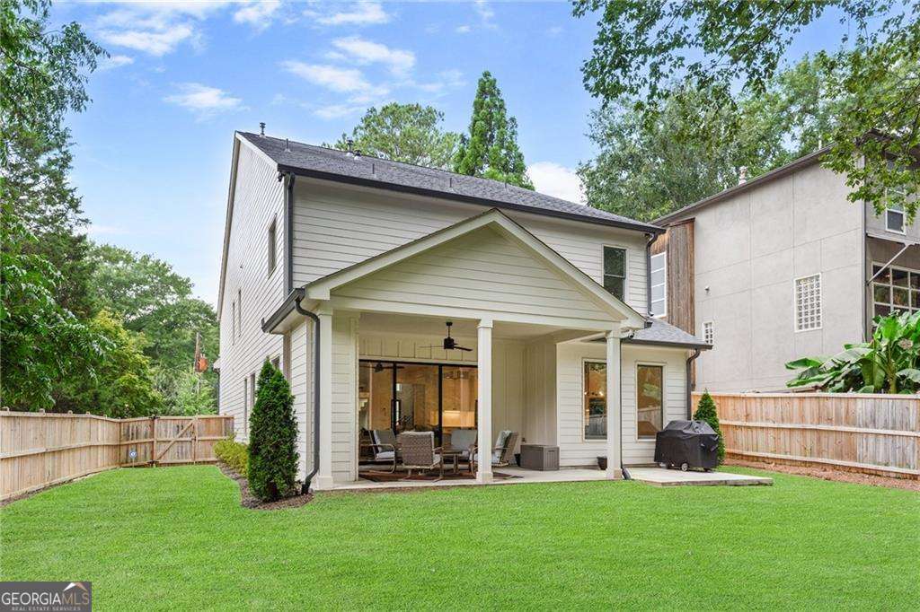 2425 Oostanaula Drive NE