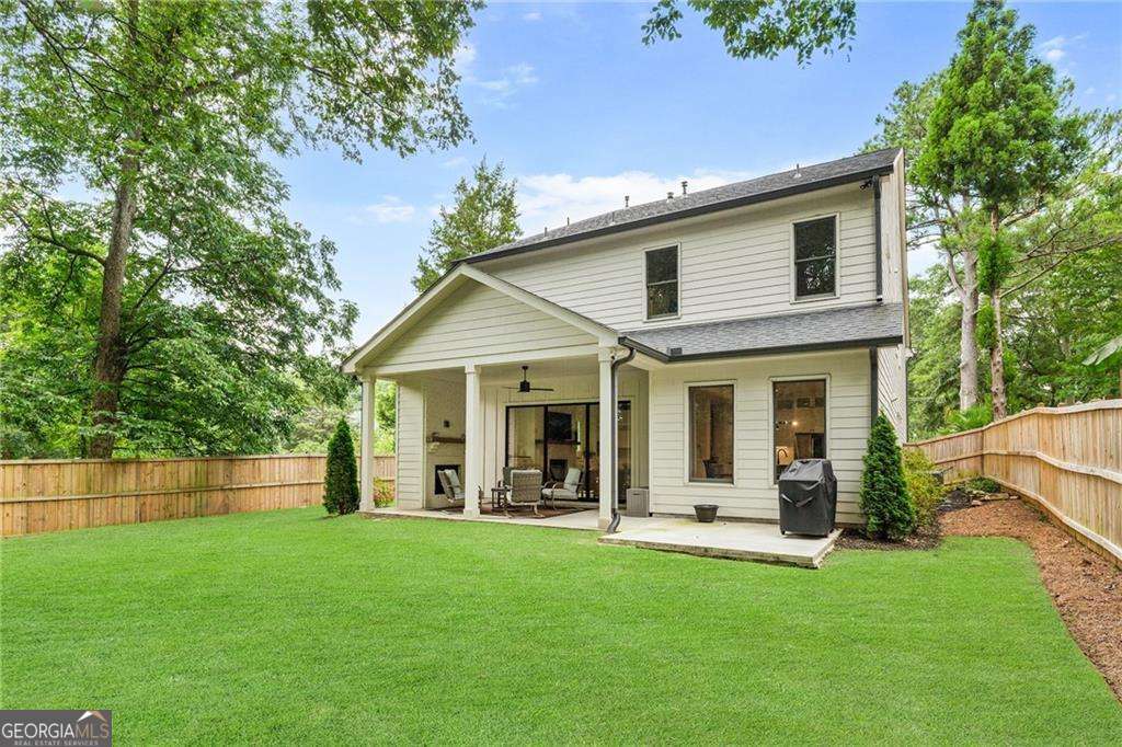 2425 Oostanaula Drive NE