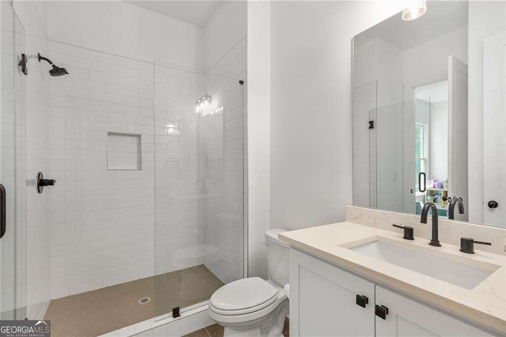 2425 Oostanaula Drive NE