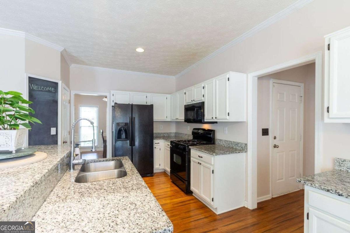 922 Heartwood Circle