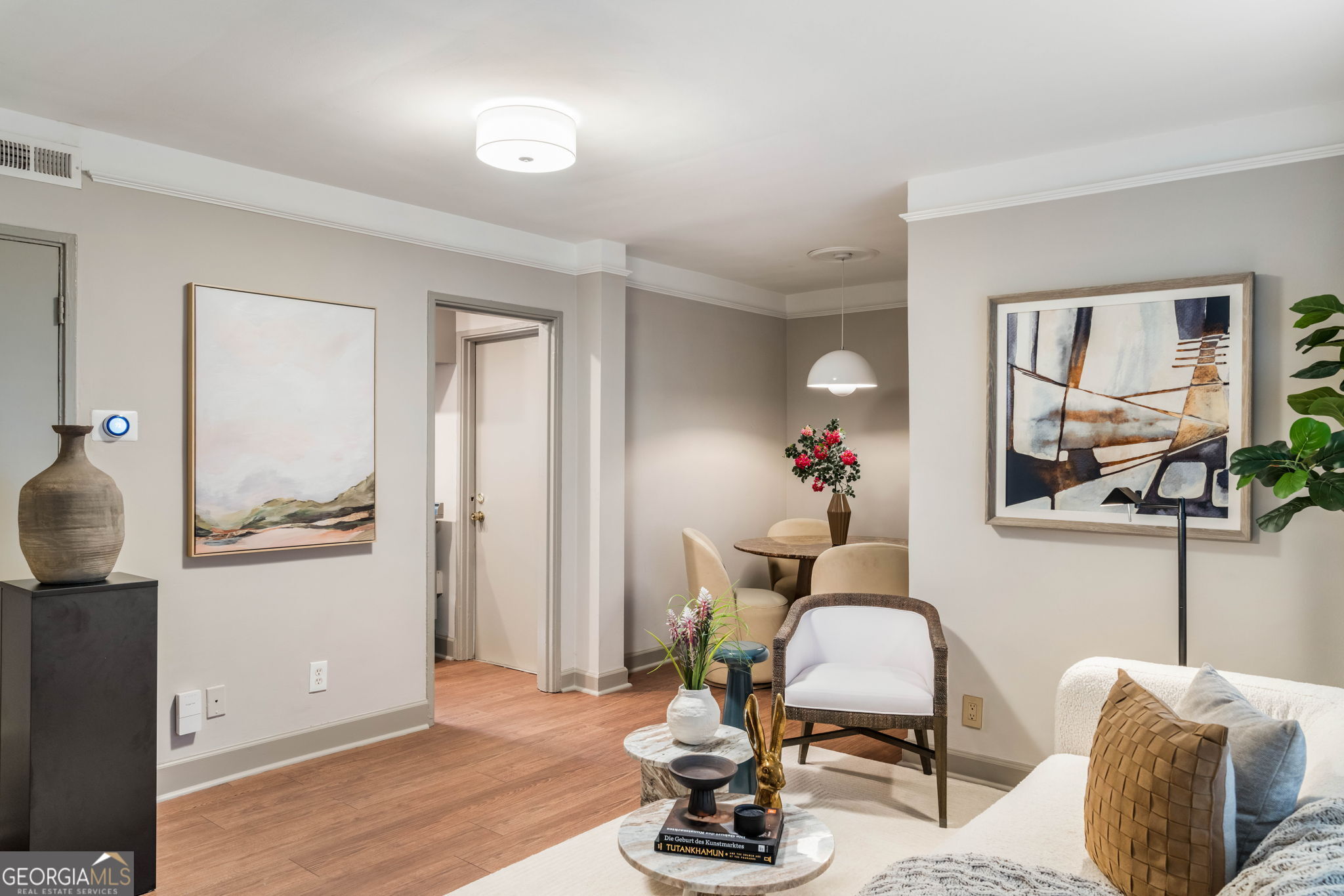 324 3rd Street NE # 1
