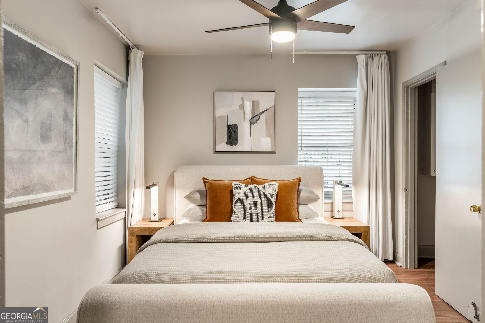 324 3rd Street NE # 1