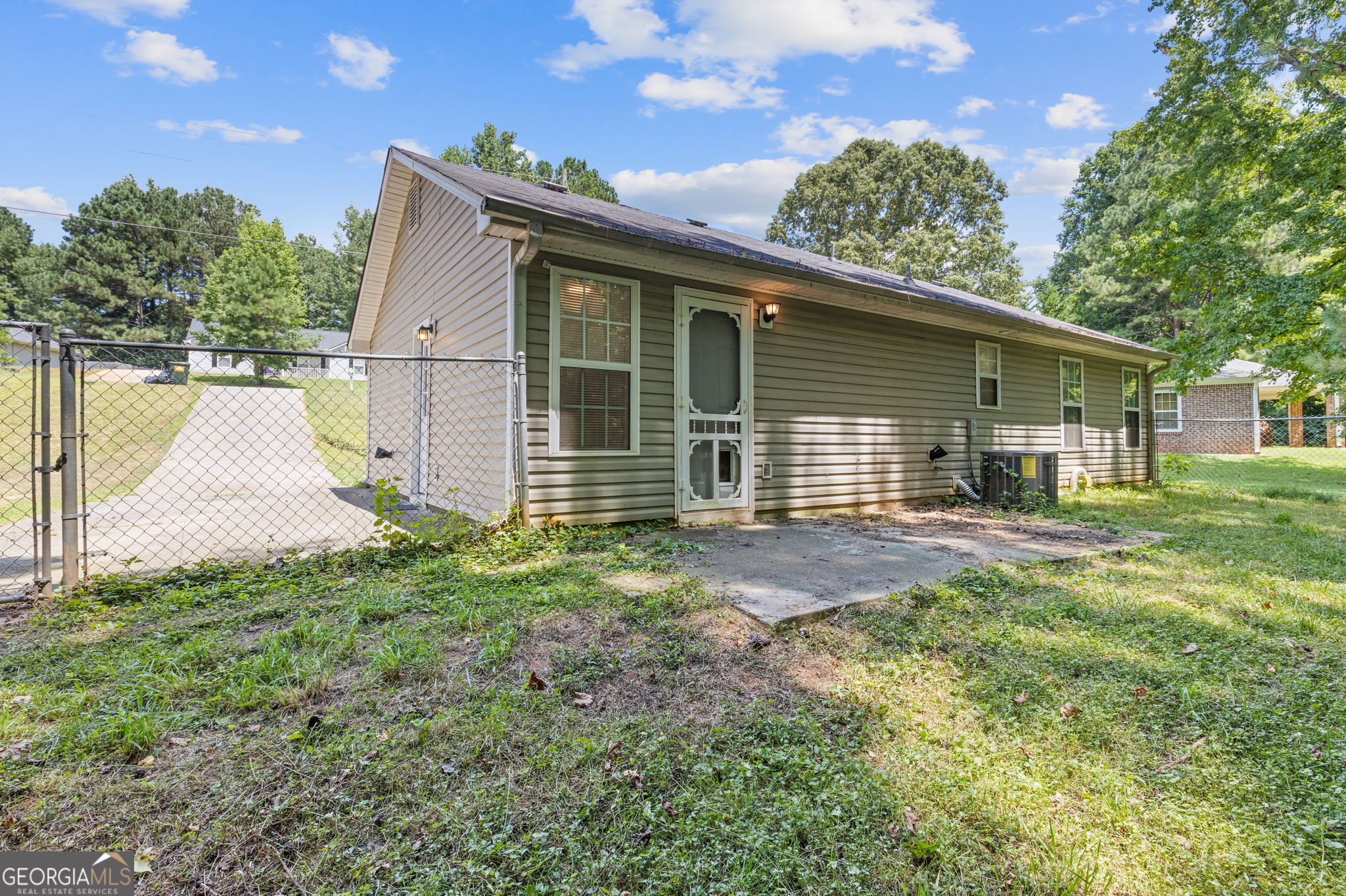 412 Southern Trace Drive