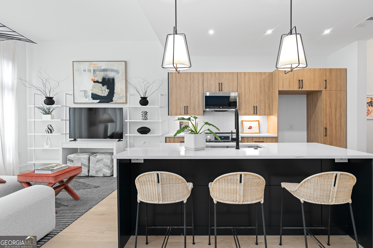 567 Ponce De Leon Avenue # 516