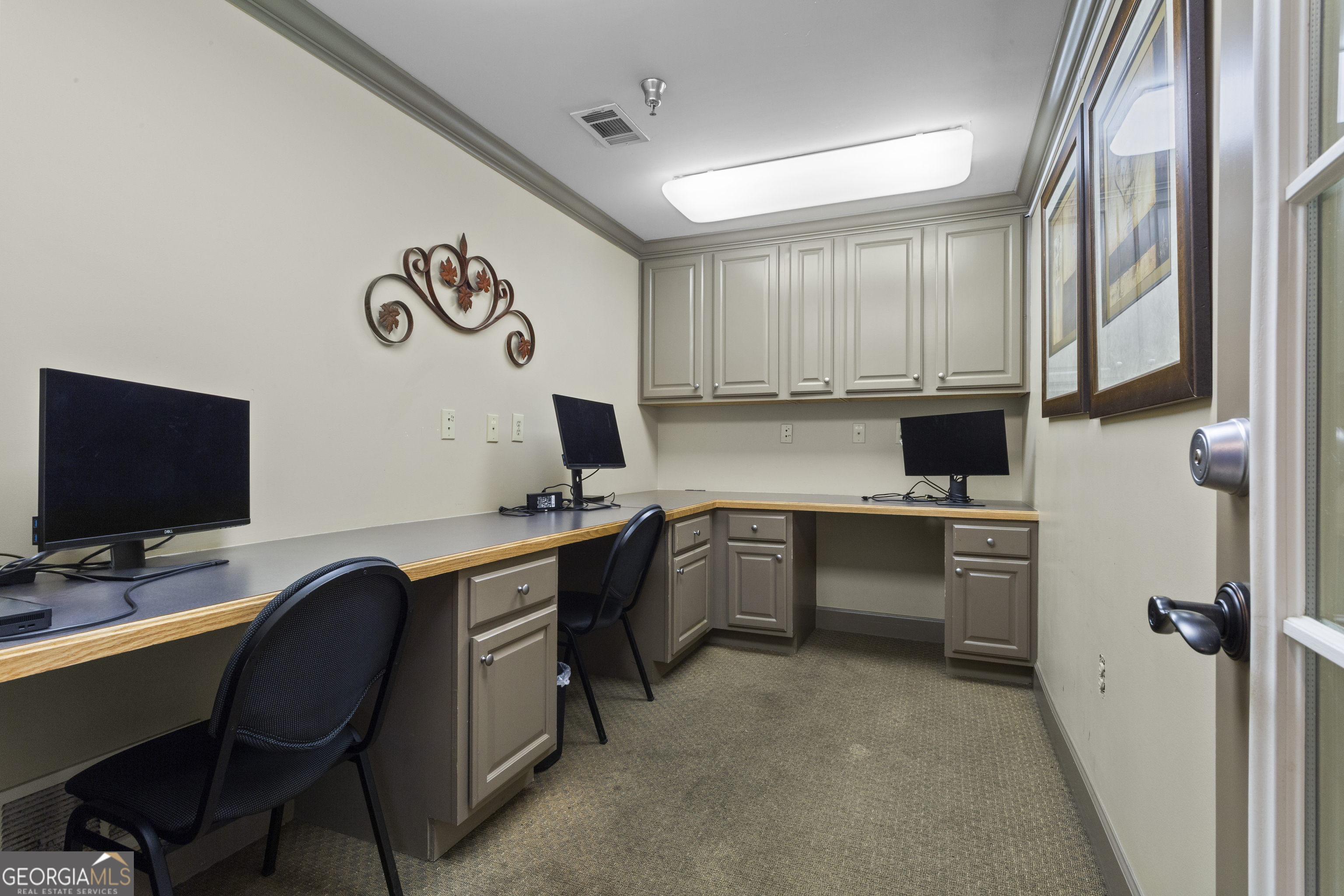 4333 Dunwoody Park Unit: 2401