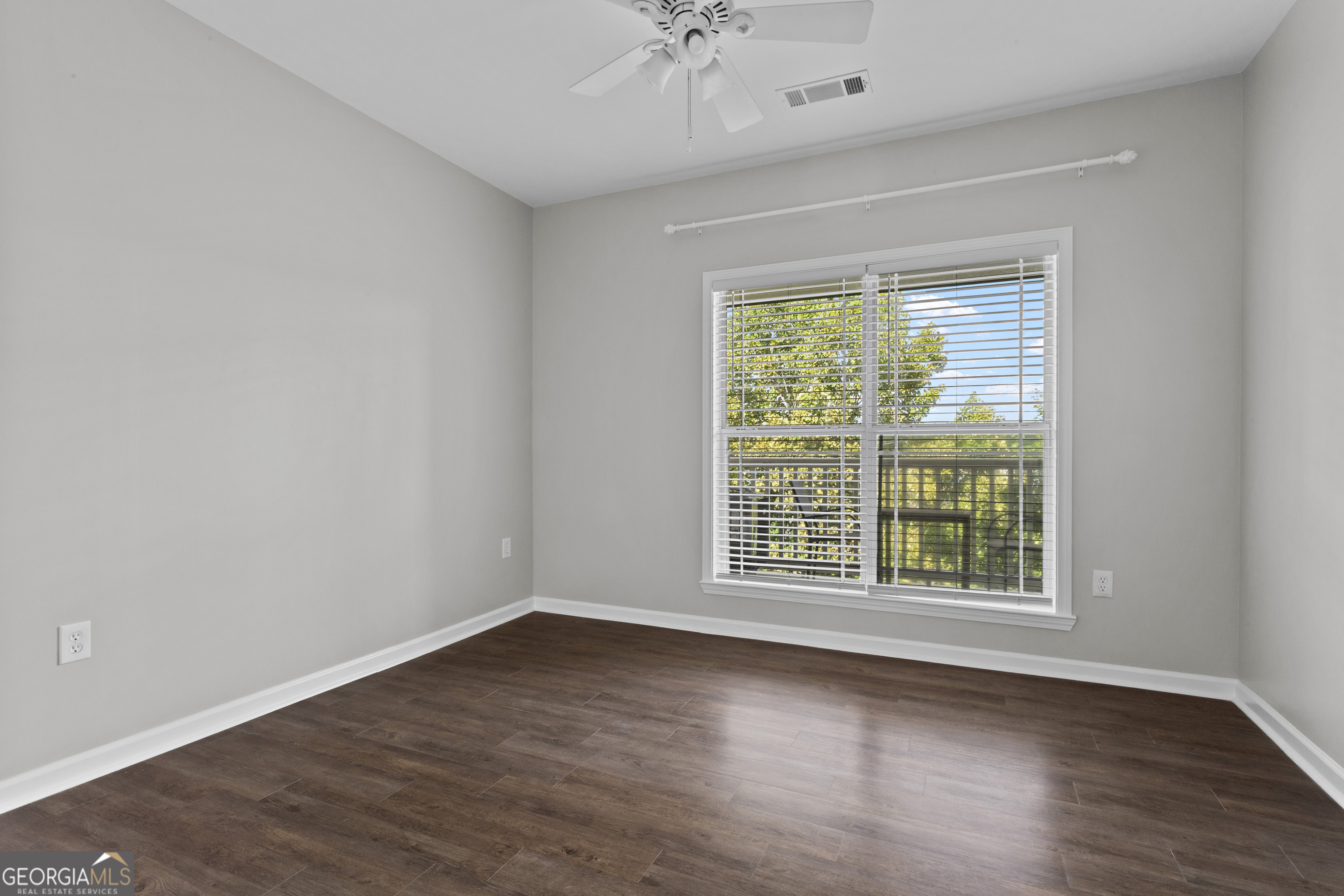 4333 Dunwoody Park Unit: 2401