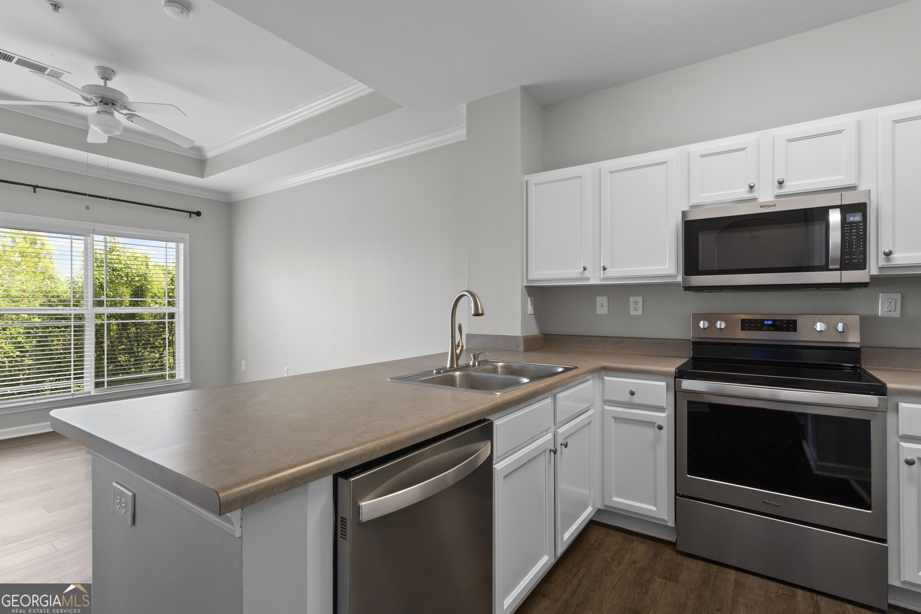 4333 Dunwoody Park Unit: 2401