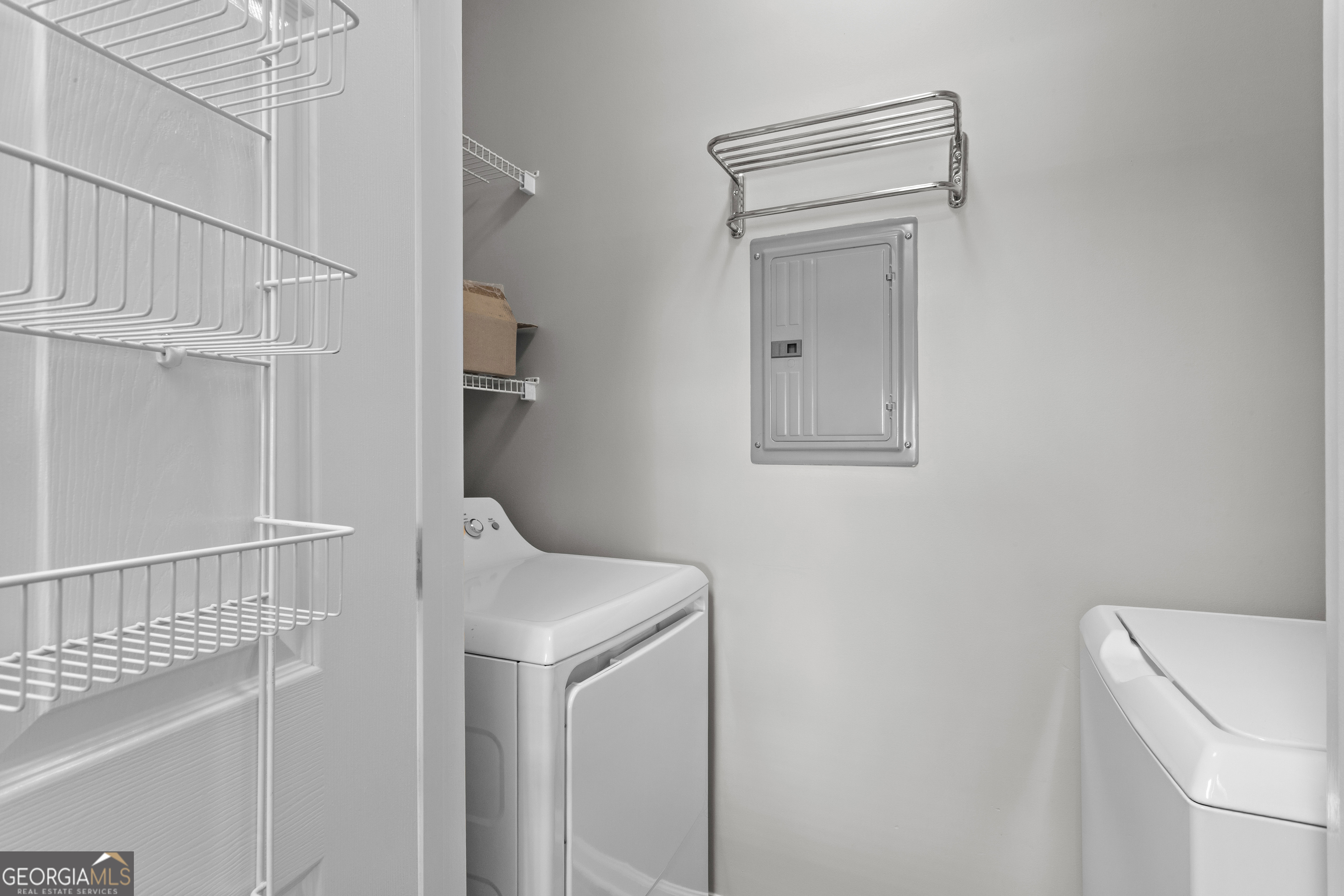 4333 Dunwoody Park Unit: 2401