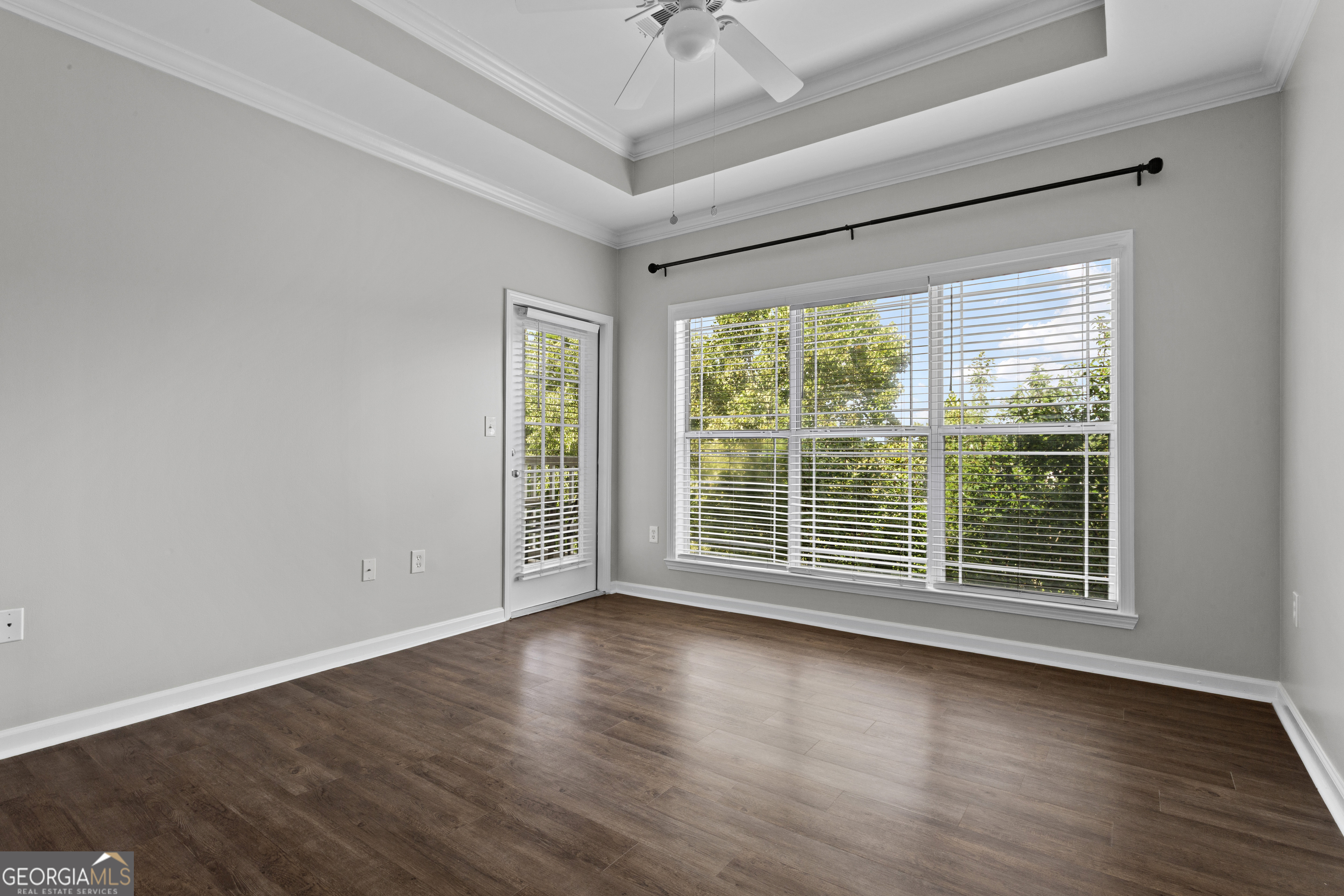 4333 Dunwoody Park Unit: 2401