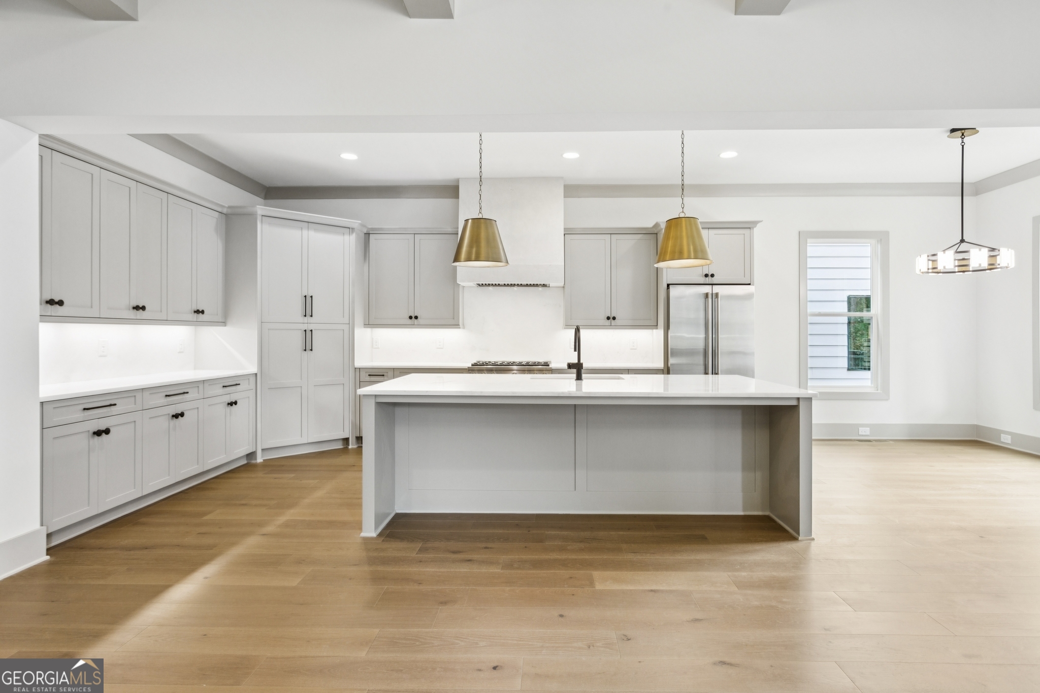 2583 Apple Valley Road