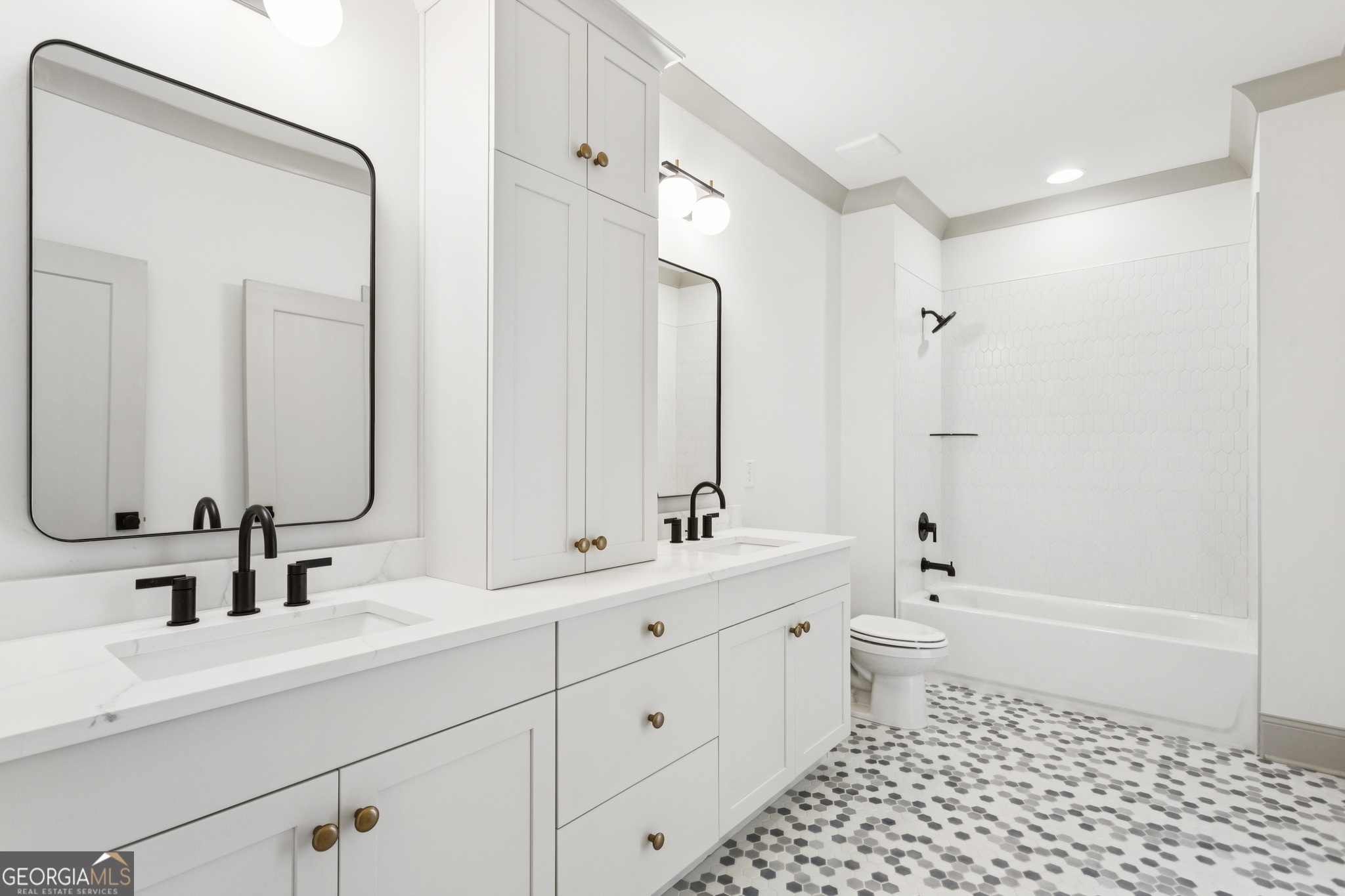 2583 Apple Valley Road