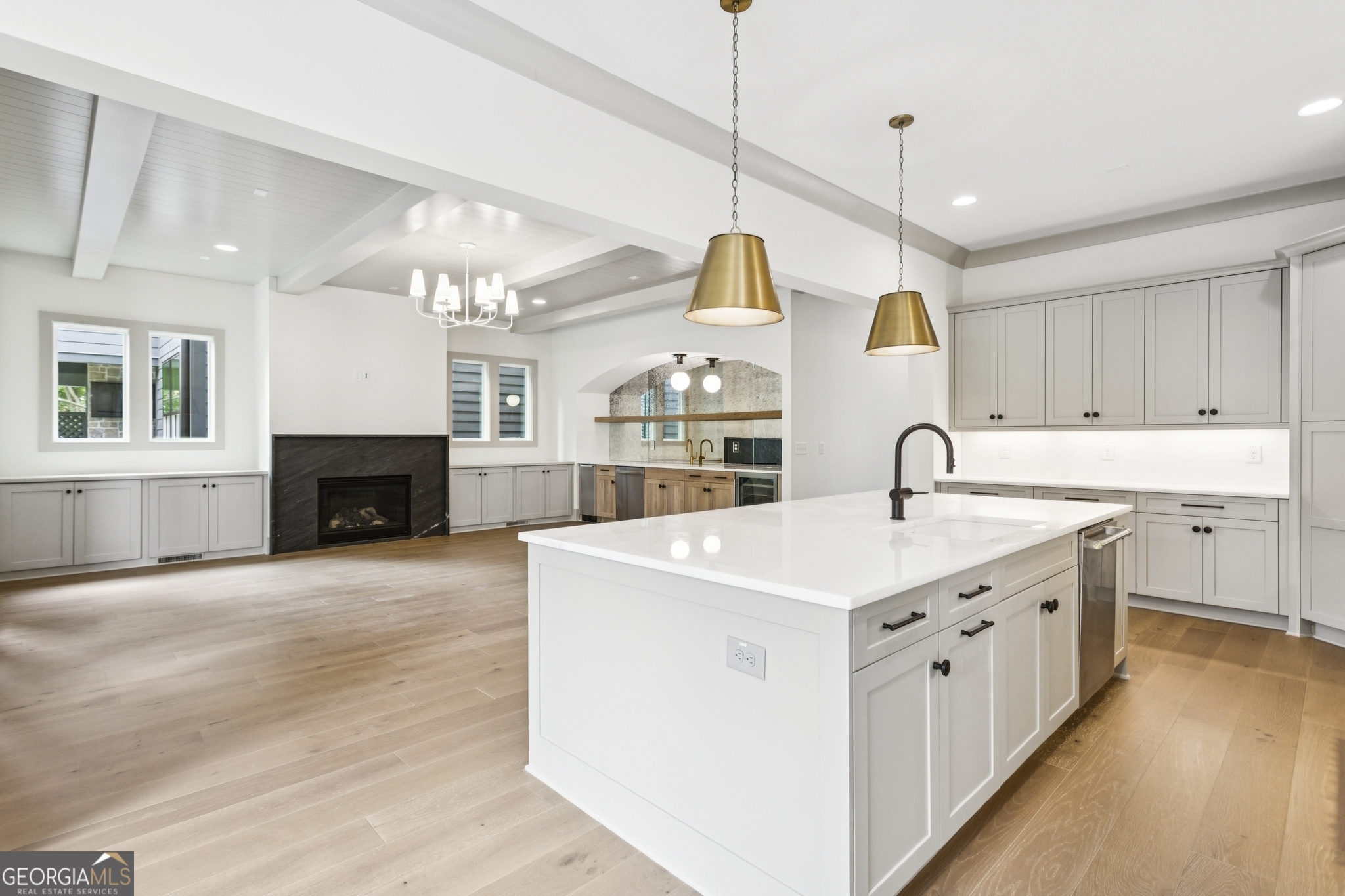 2583 Apple Valley Road