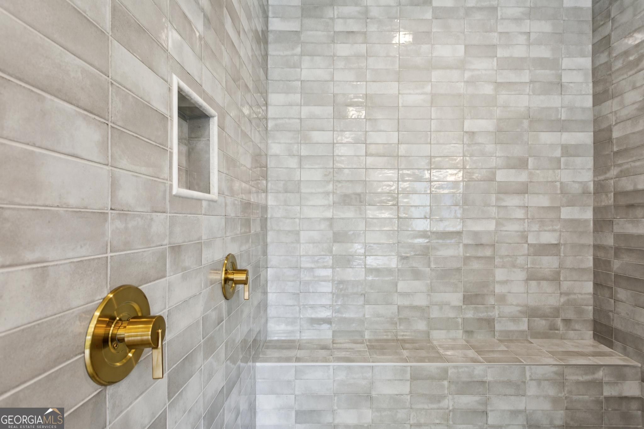 2583 Apple Valley Road