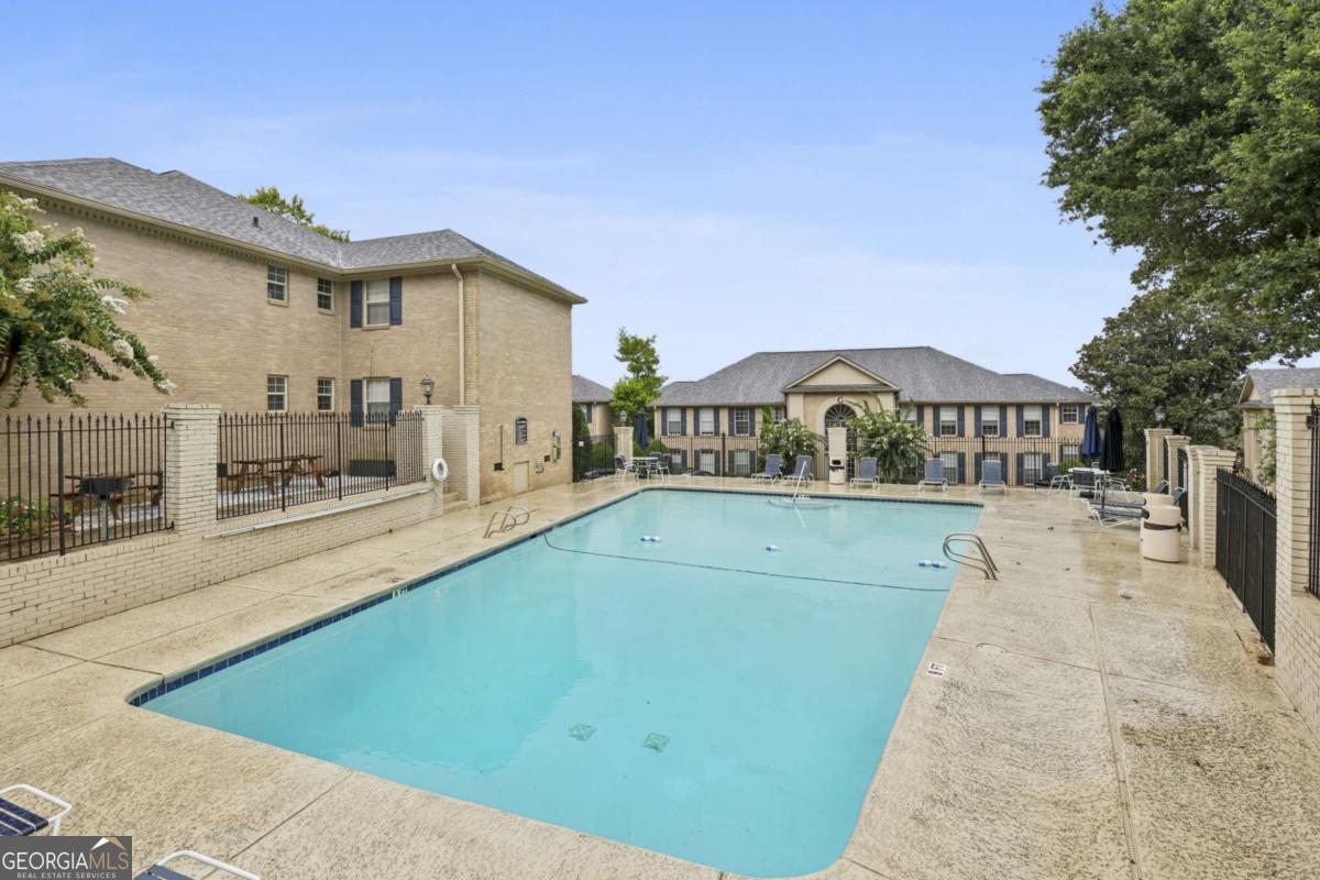 750 Dalrymple Road # J3