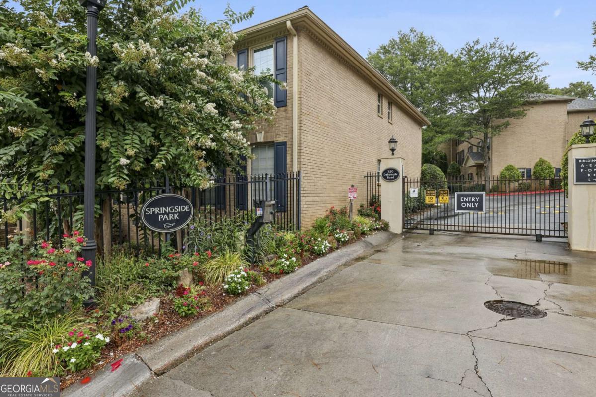 750 Dalrymple Road # J3