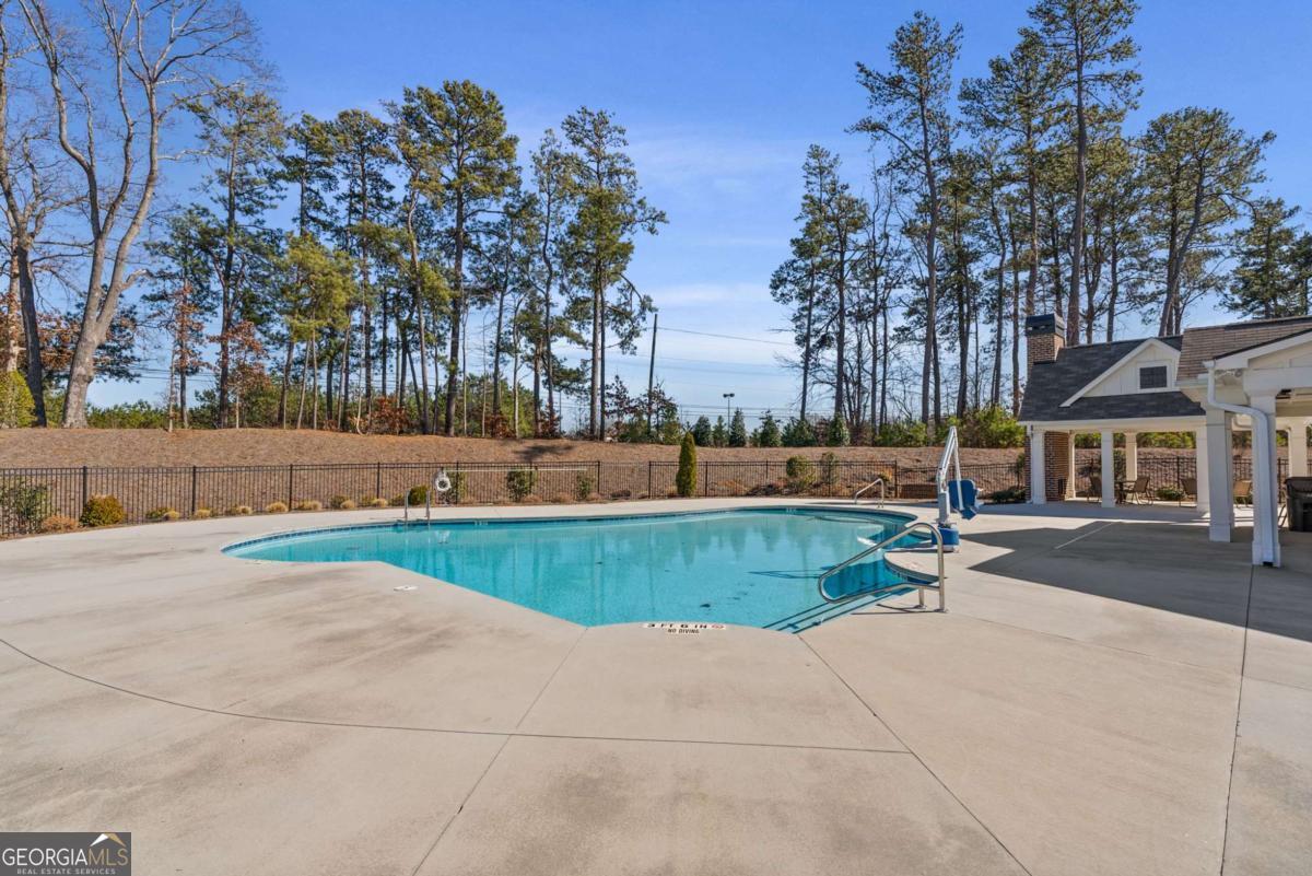 2881 Grandin Way
