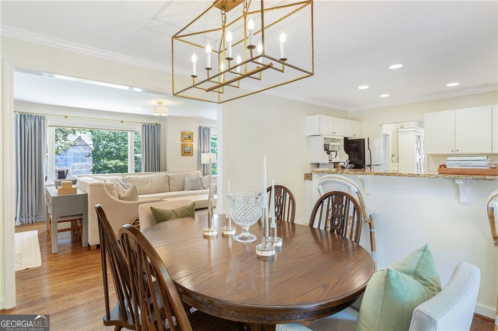 2616 Winding Lane NE