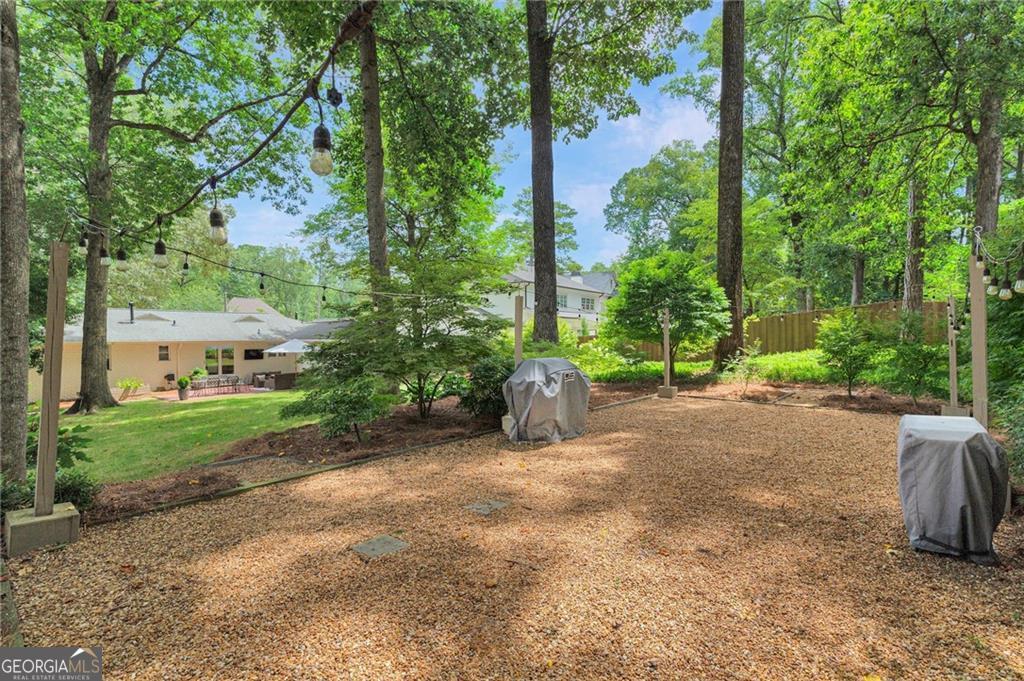 2616 Winding Lane NE