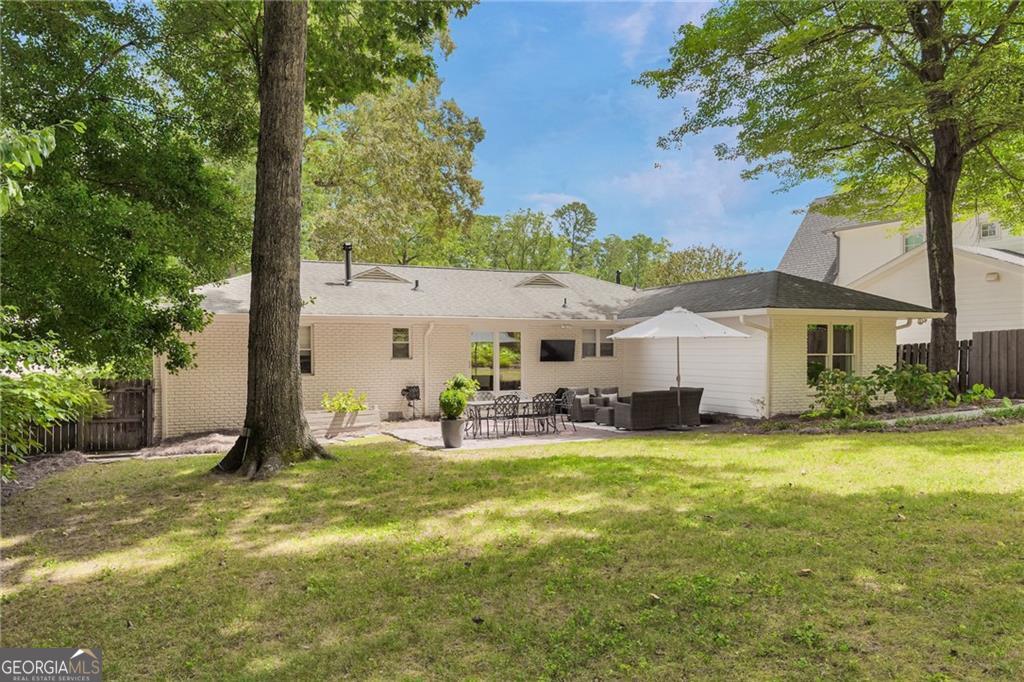 2616 Winding Lane NE