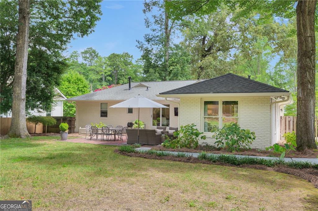 2616 Winding Lane NE