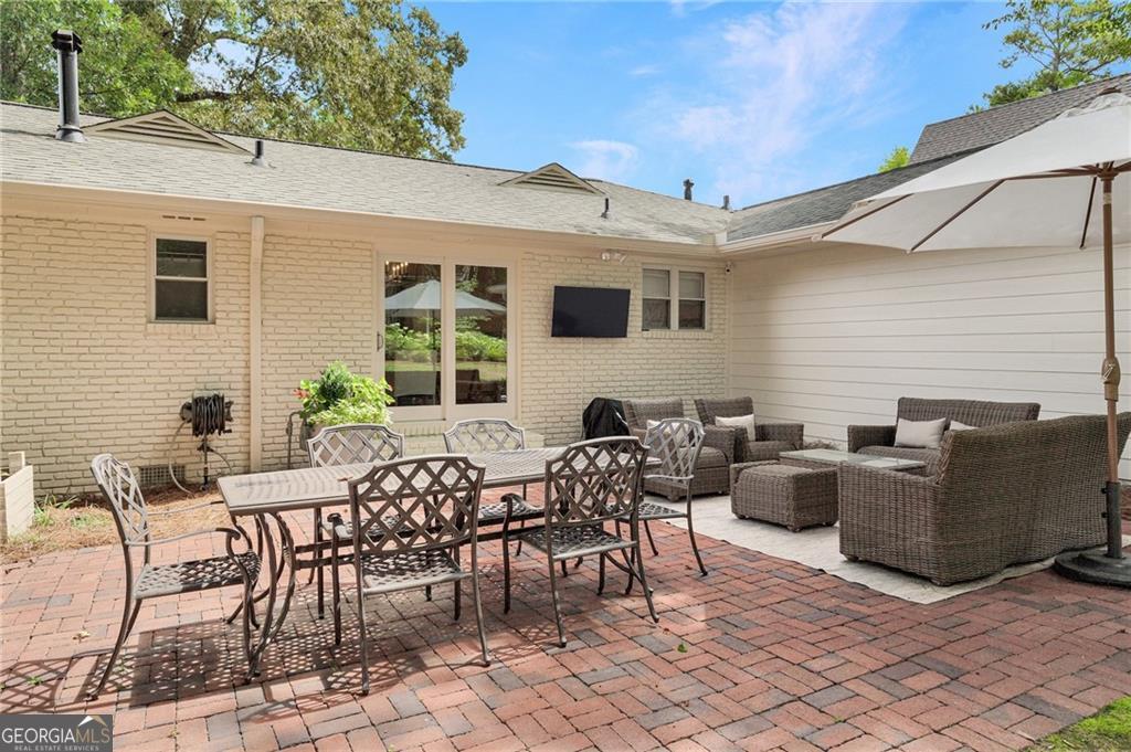 2616 Winding Lane NE