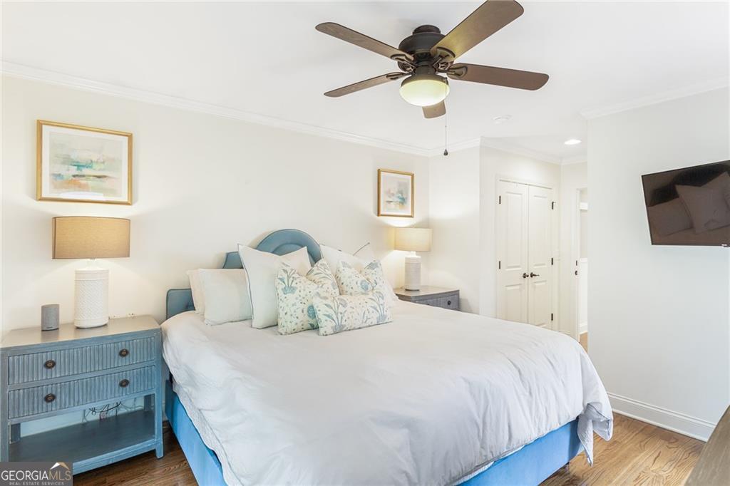 2616 Winding Lane NE