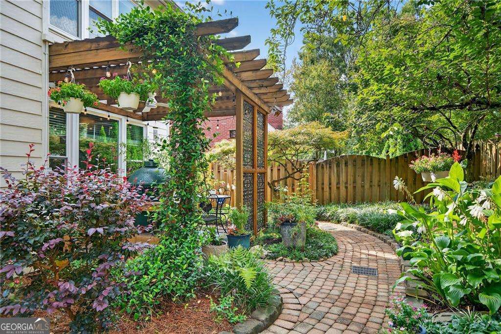 2254 Wayside Drive NE