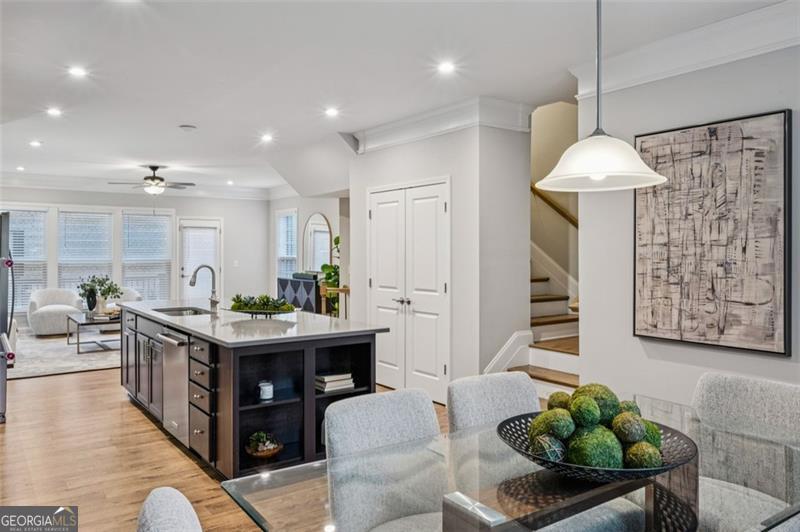 2025 Humboldt Park Lane