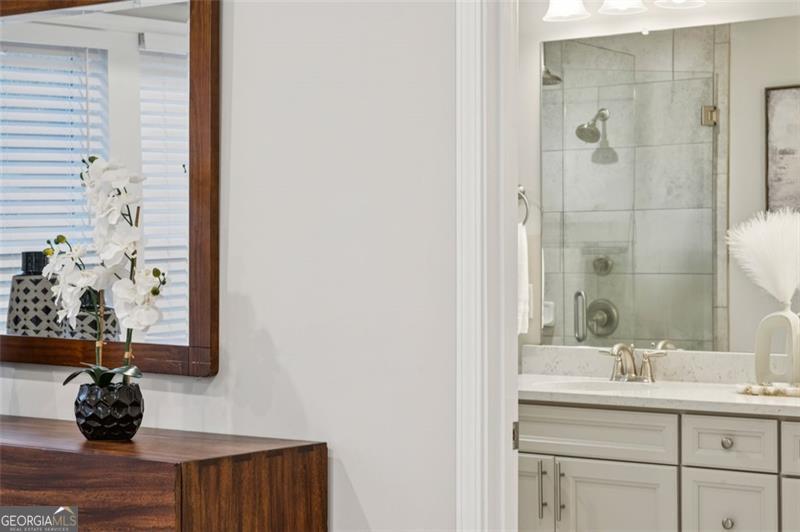 2025 Humboldt Park Lane