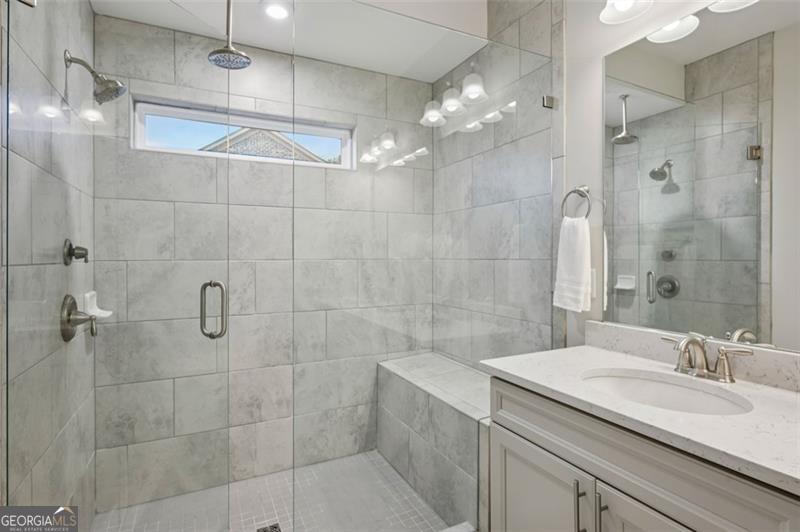 2025 Humboldt Park Lane