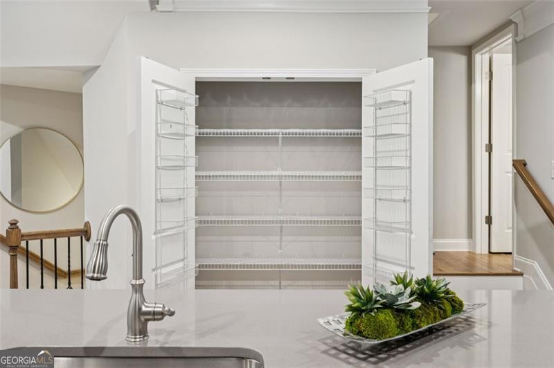 2025 Humboldt Park Lane