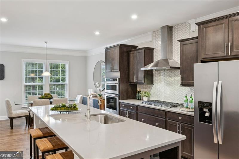 2025 Humboldt Park Lane