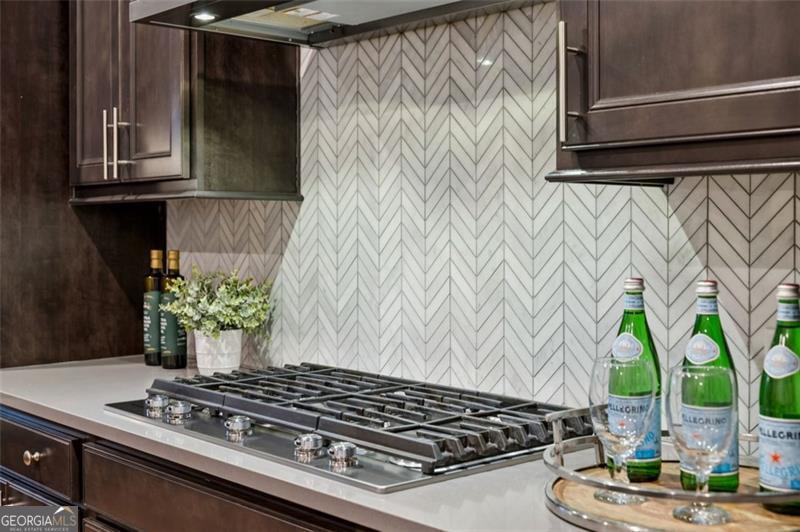 2025 Humboldt Park Lane