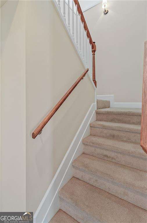 6452 Autumn Crest Lane