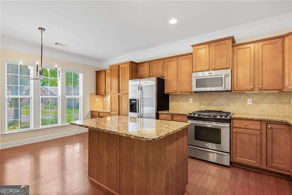 6452 Autumn Crest Lane