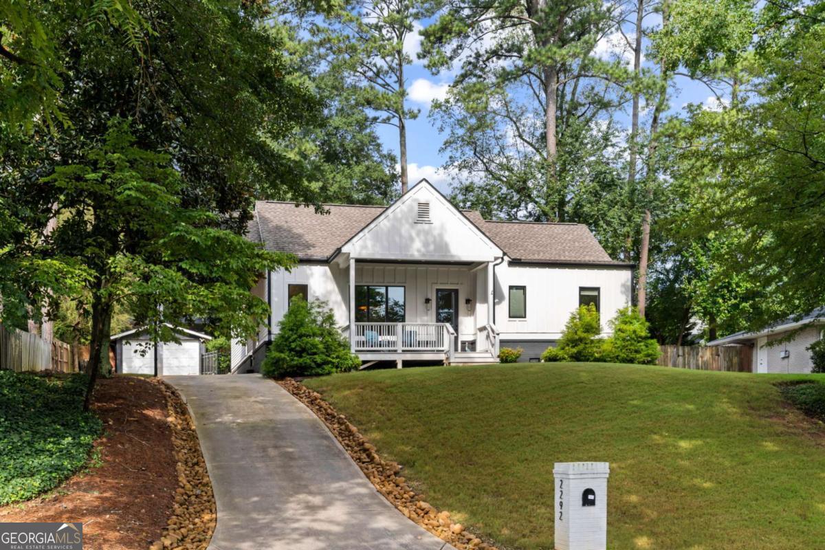 2292 Poplar Springs Drive NE