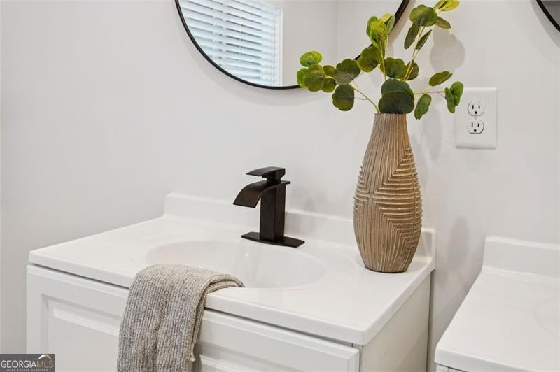 2779 Dale Creek Drive NW