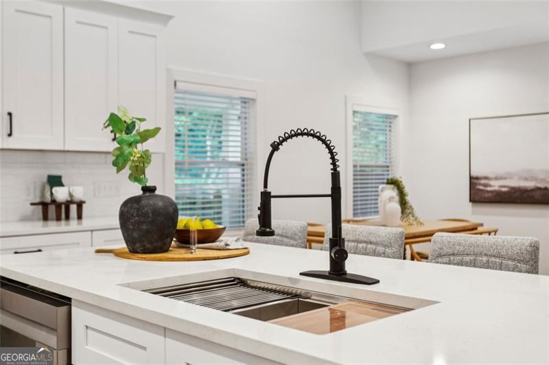 2779 Dale Creek Drive NW