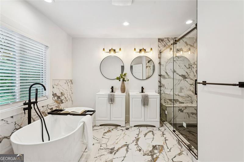 2779 Dale Creek Drive NW