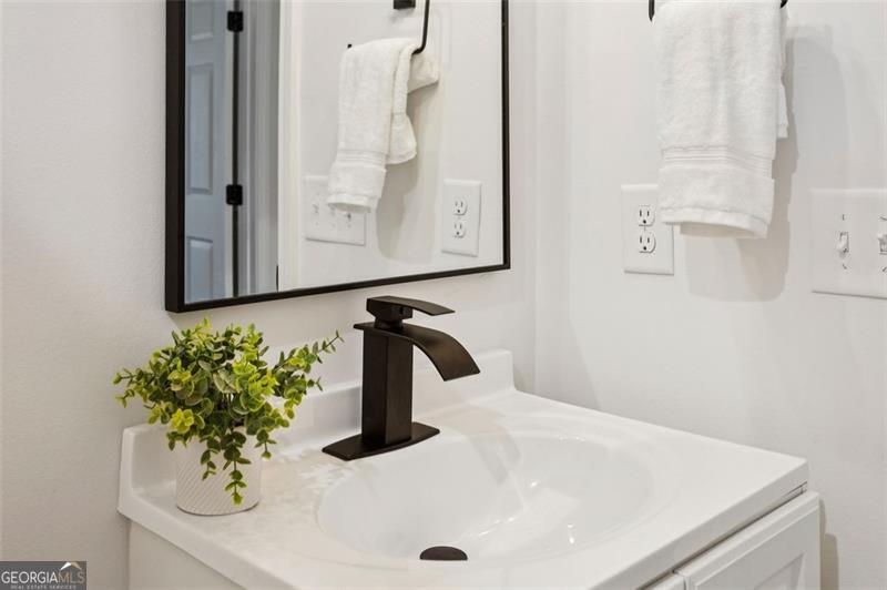 2779 Dale Creek Drive NW