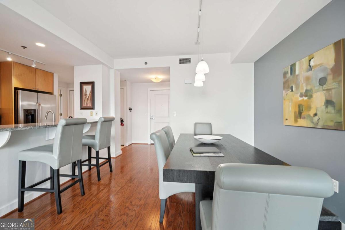 3338 Peachtree Road NE # 3006