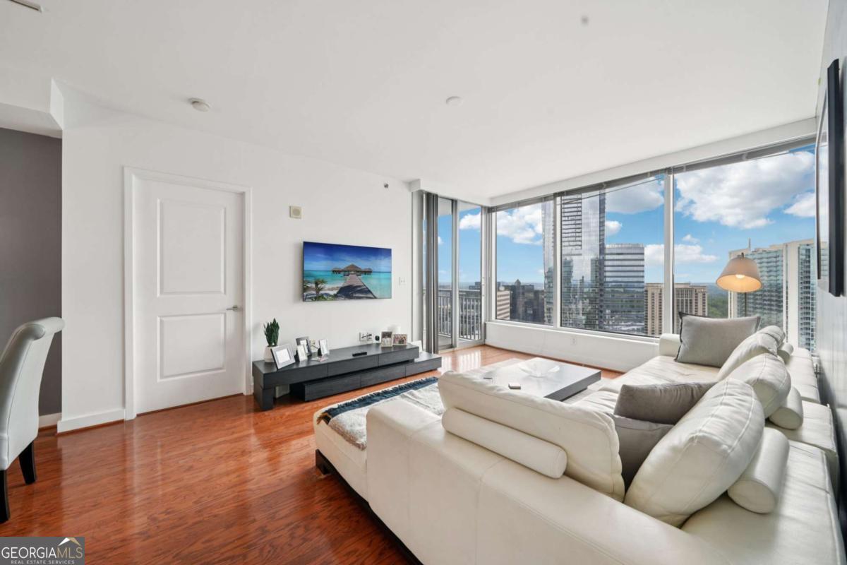 3338 Peachtree Road NE # 3006