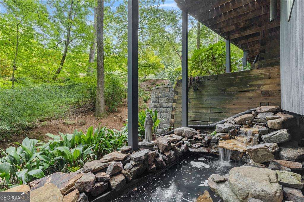 2050 Eldorado Drive NE