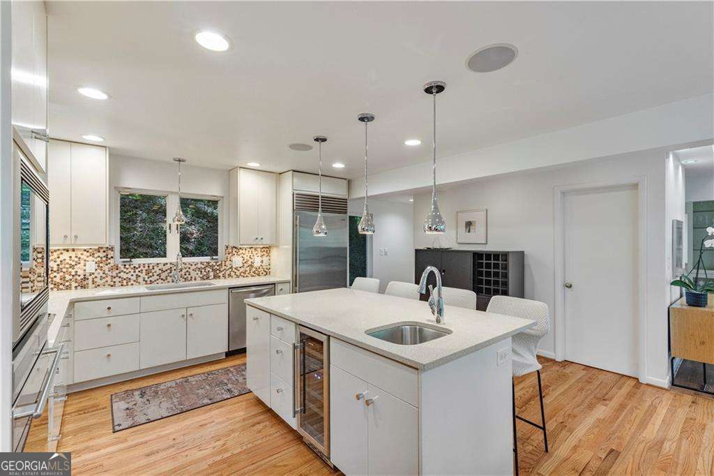 2050 Eldorado Drive NE