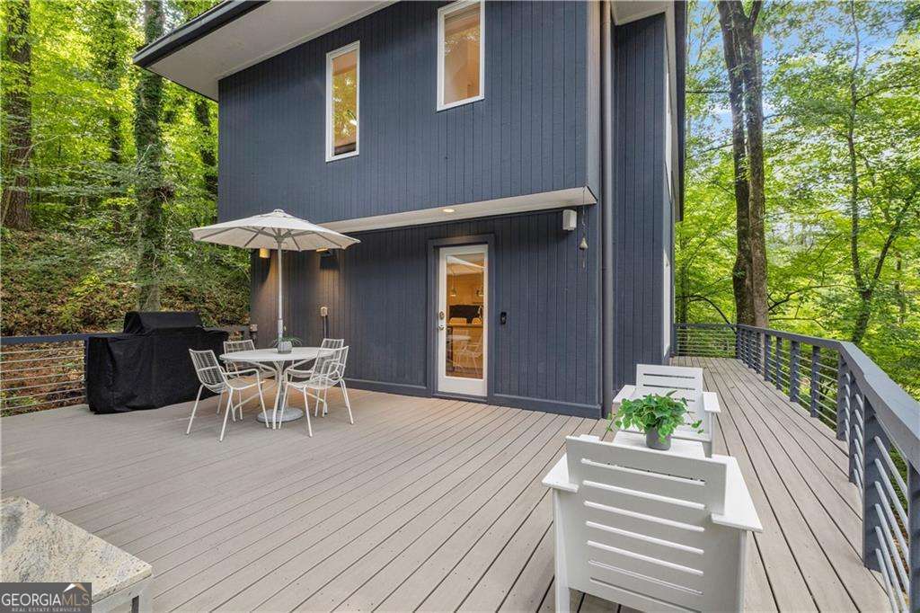 2050 Eldorado Drive NE