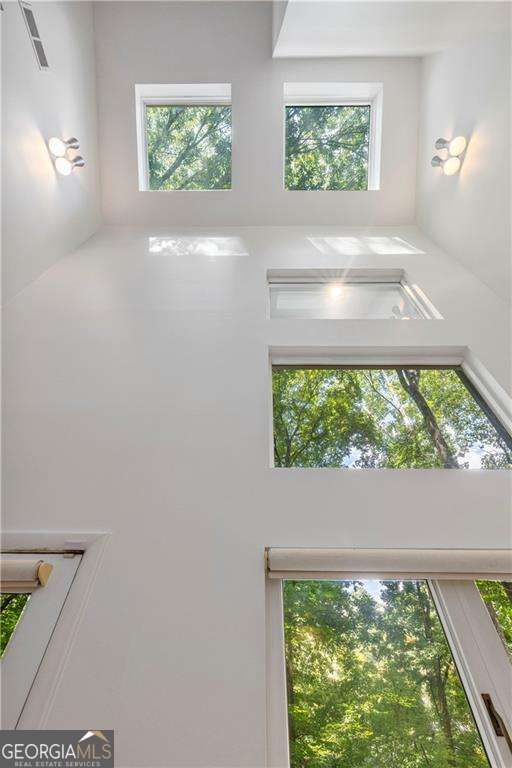 2050 Eldorado Drive NE