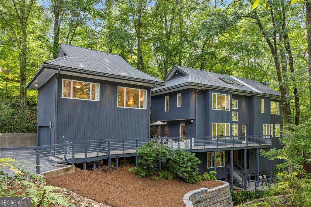 2050 Eldorado Drive NE