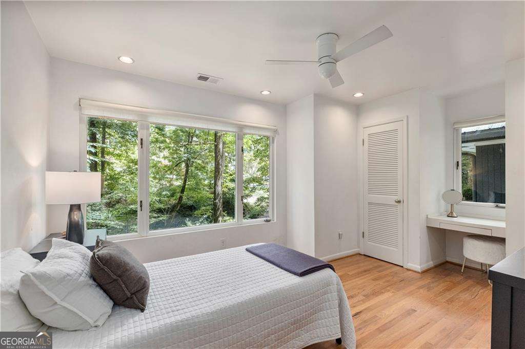 2050 Eldorado Drive NE