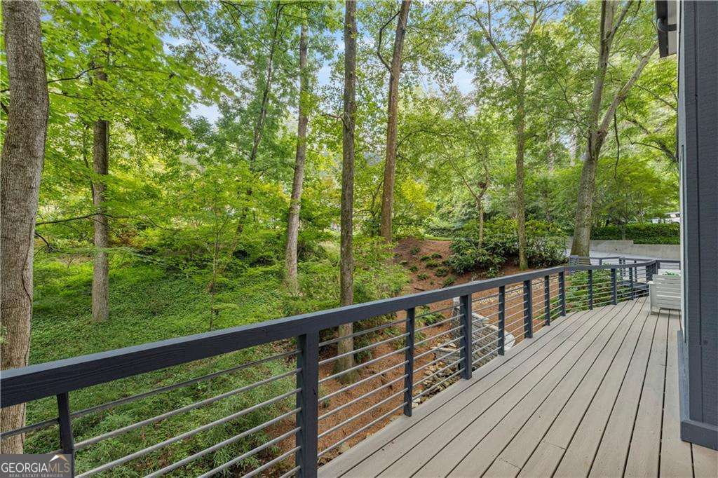 2050 Eldorado Drive NE